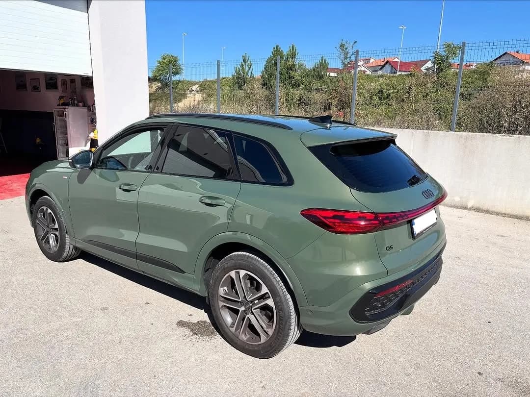 Automobil s zatamnjivanjem